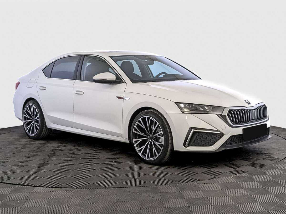 Skoda Octavia с пробегом — 2023 год. Фото: #2