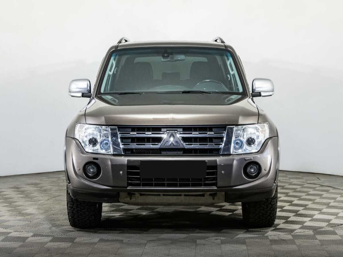 Mitsubishi Pajero с пробегом — 2011 год. Фото: #1