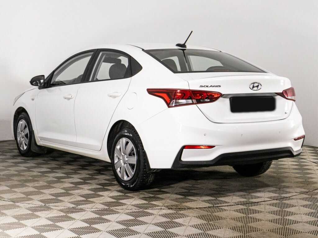 Hyundai Solaris с пробегом — 2017 год. Фото: #6