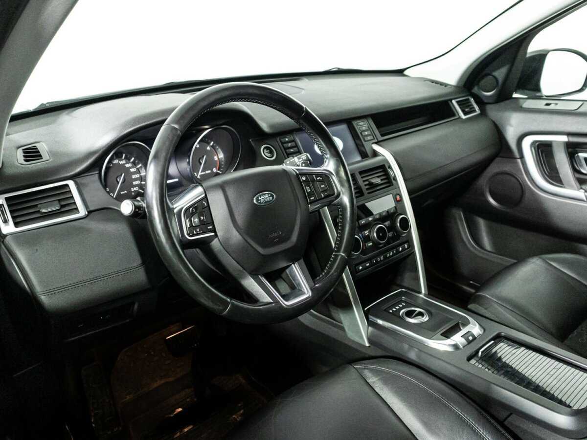 Land Rover Discovery Sport с пробегом — 2015 год. Фото: #10