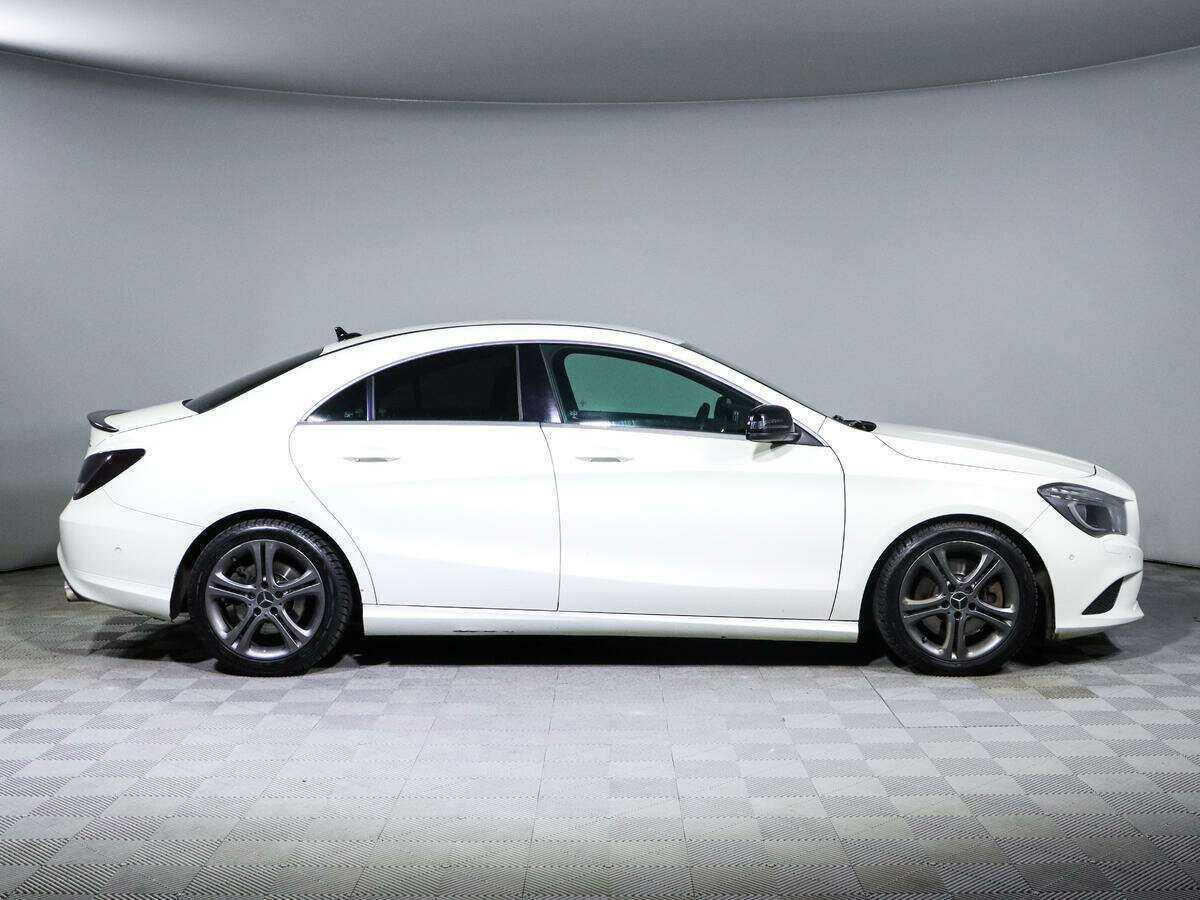 Mercedes-Benz CLA с пробегом — 2014 год. Фото: #3