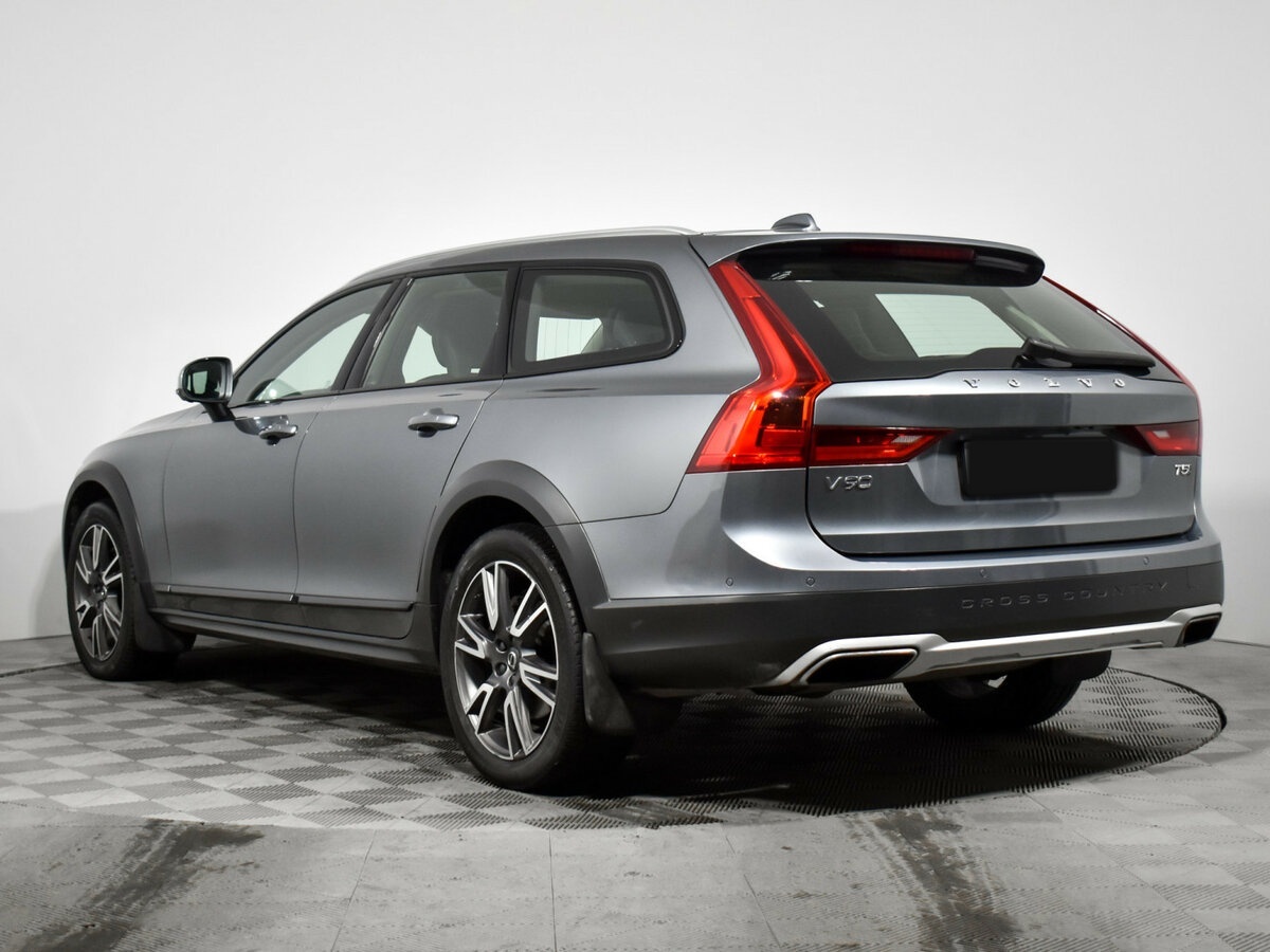 Volvo V90 Cross Country с пробегом — 2019 год. Фото: #6