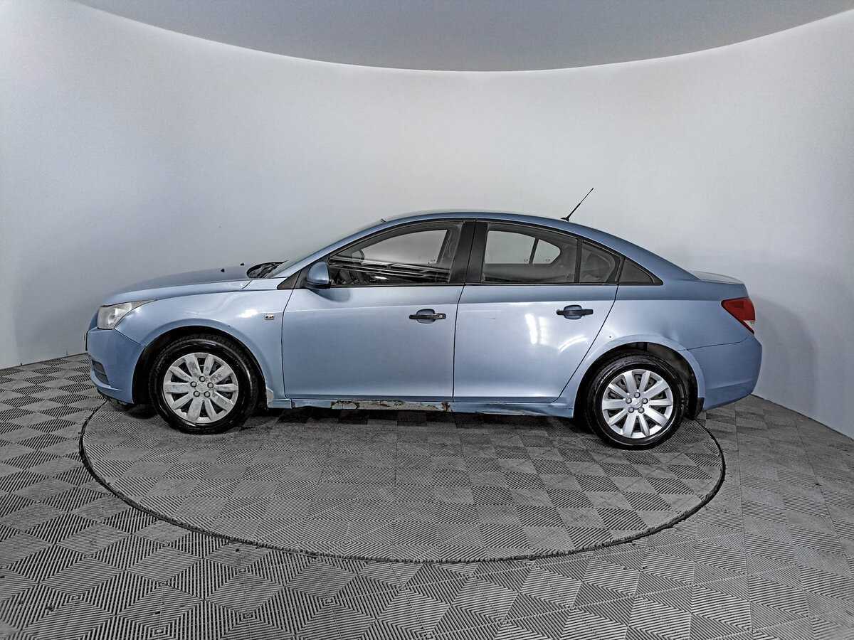 Chevrolet Cruze с пробегом — 2010 год. Фото: #7