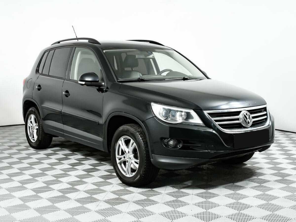 Volkswagen Tiguan с пробегом — 2008 год. Фото: #2