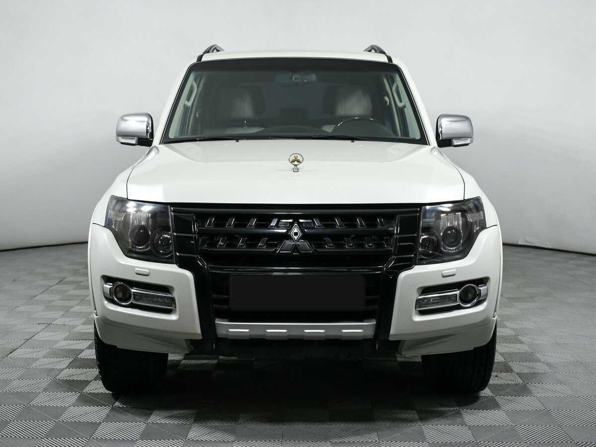 Mitsubishi Pajero с пробегом — 2019 год. Фото: #1
