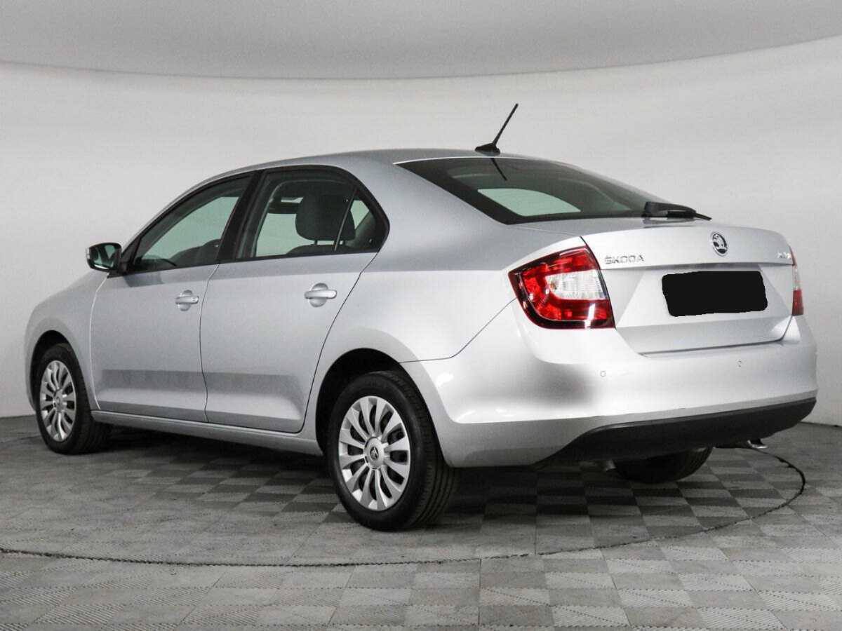 Skoda Rapid с пробегом — 2018 год. Фото: #6