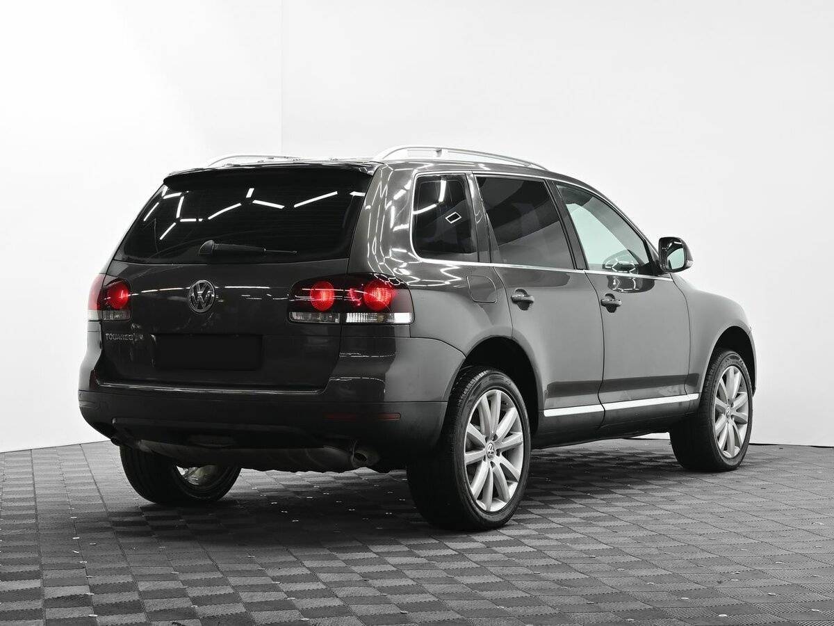 Volkswagen Touareg с пробегом — 2010 год. Фото: #3