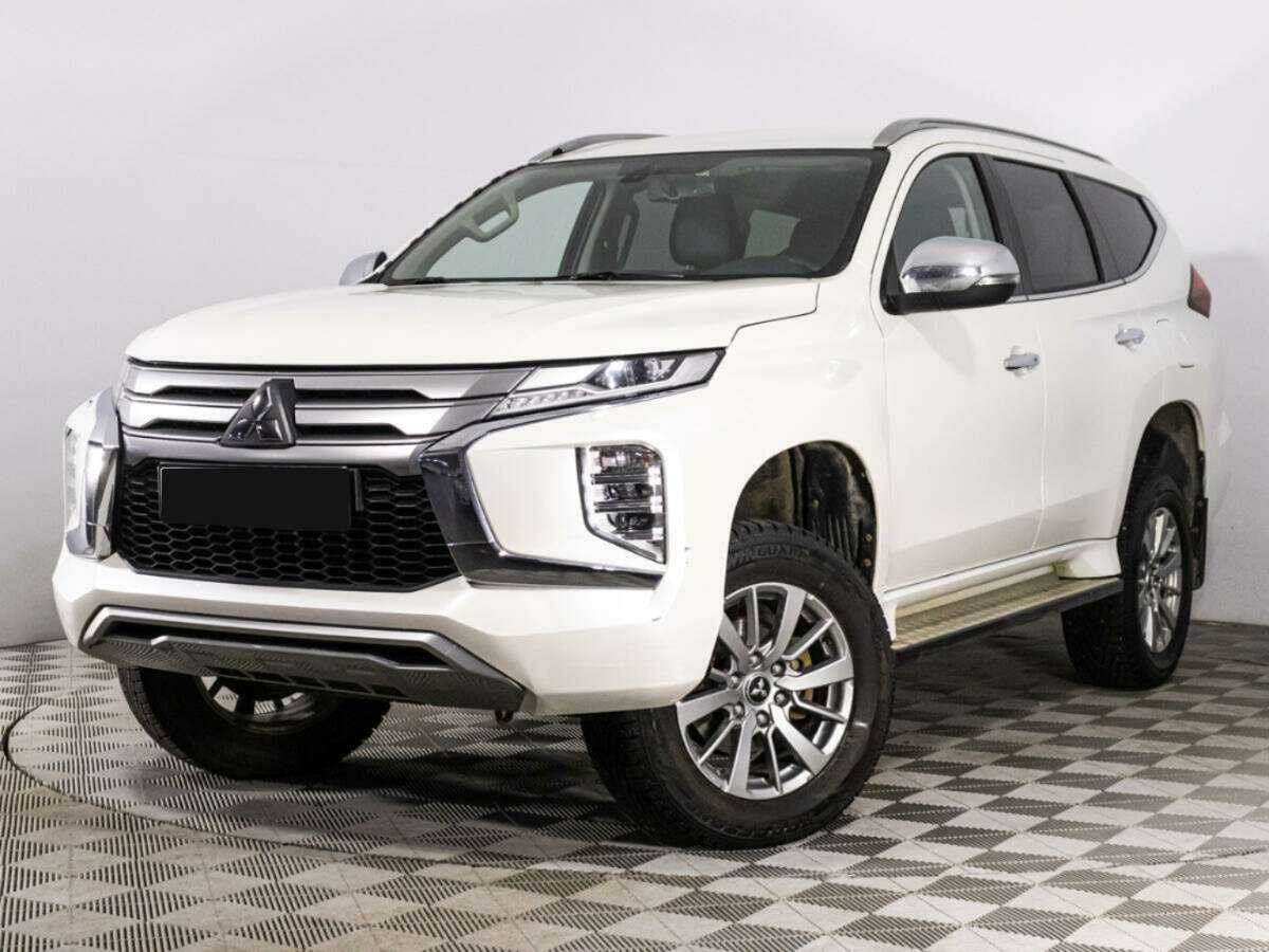Mitsubishi Pajero Sport с пробегом — 2022 год. Посмотреть фото