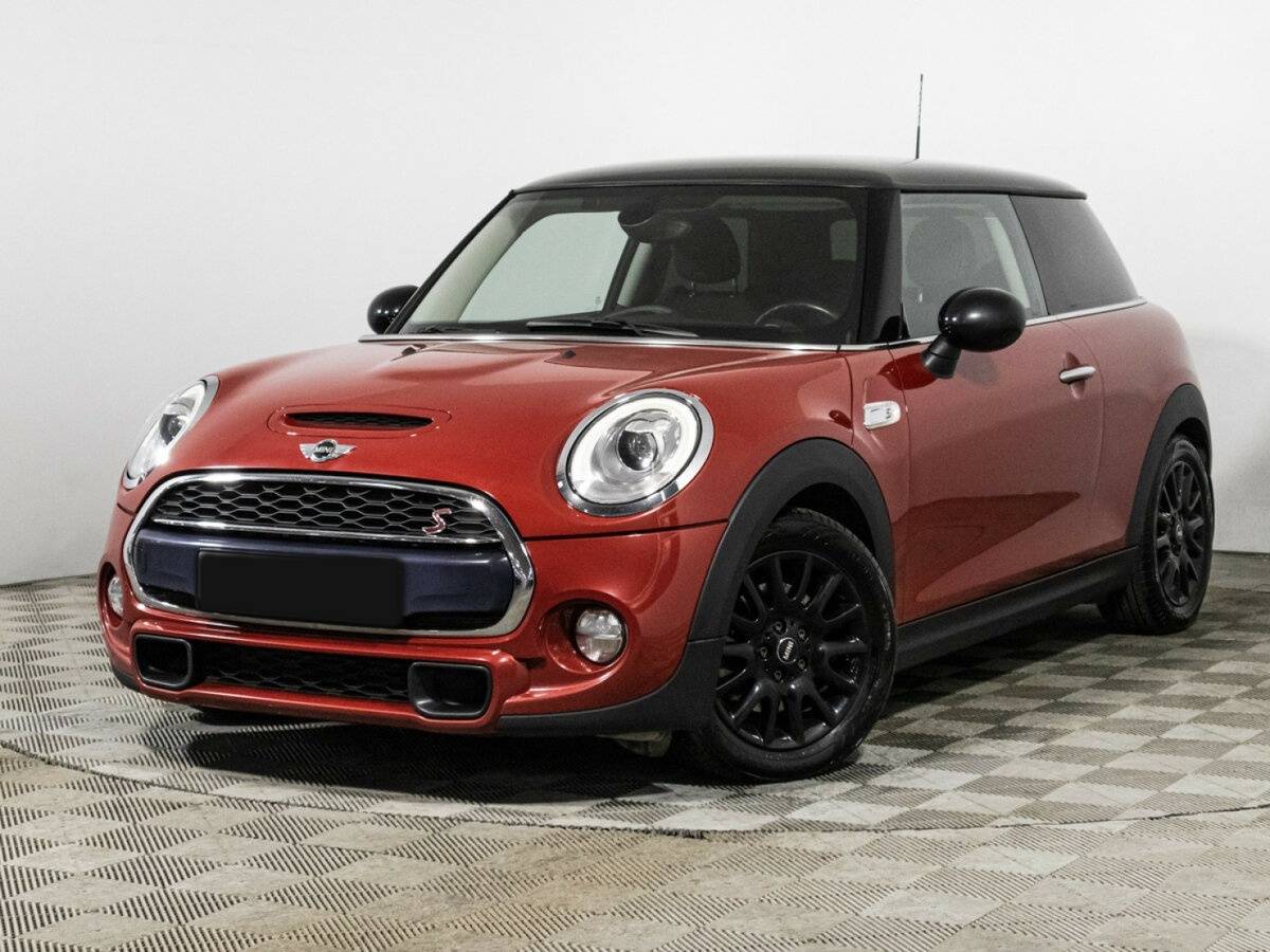 Mini Hatch с пробегом — 2016 год. Посмотреть фото
