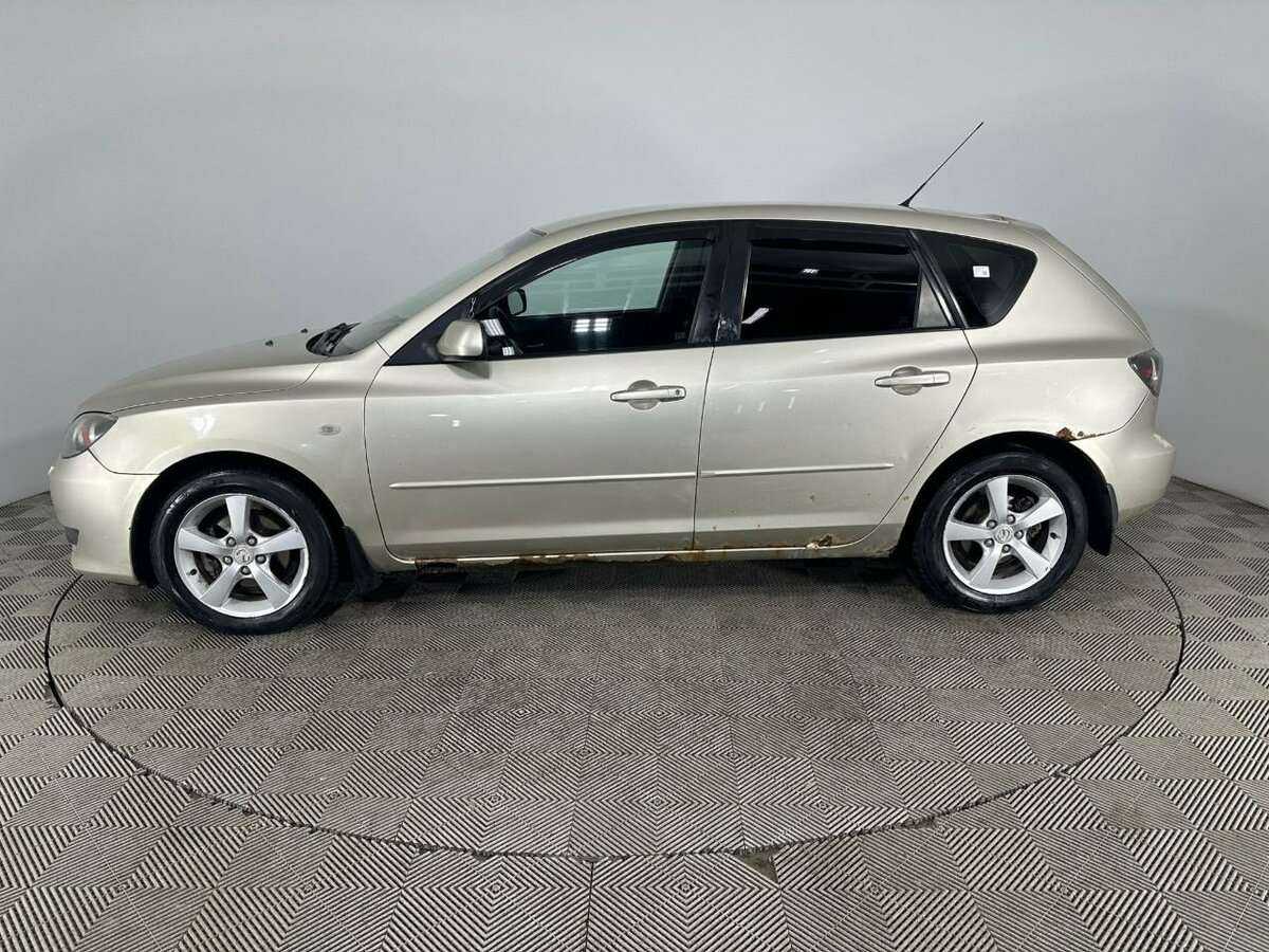 Mazda 3 с пробегом — 2006 год. Фото: #4