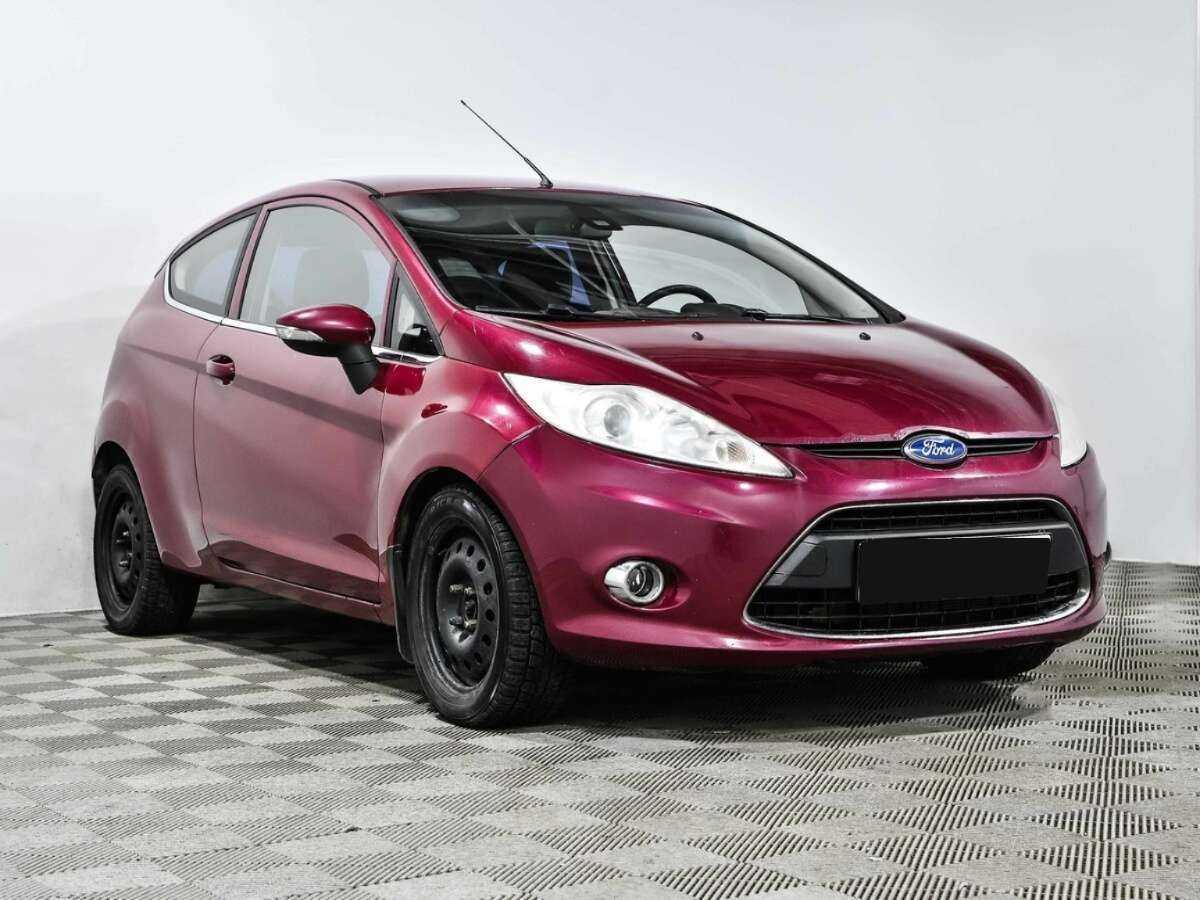 Ford Fiesta с пробегом — 2010 год. Фото: #2