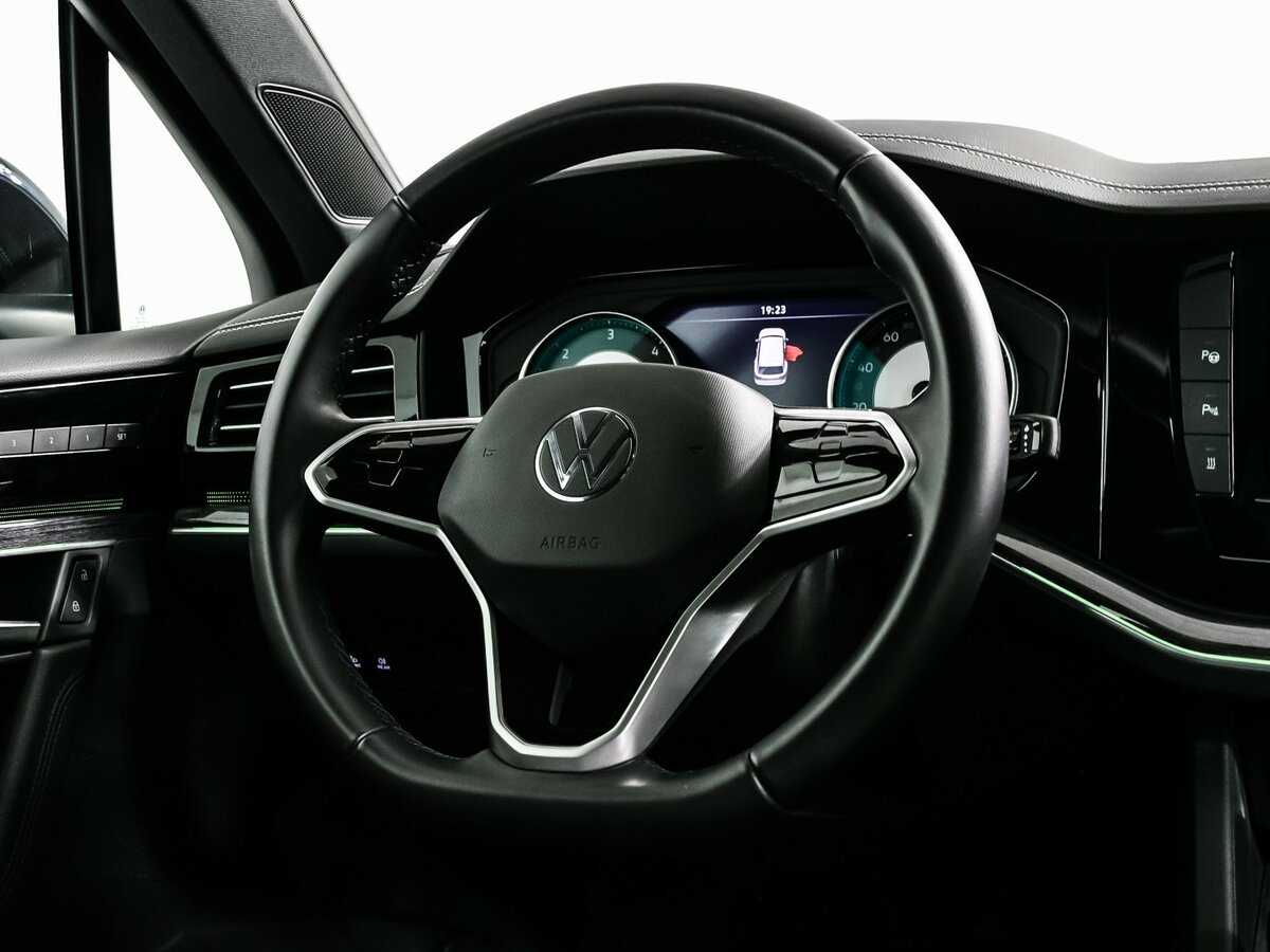 Volkswagen Touareg с пробегом — 2021 год. Фото: #15