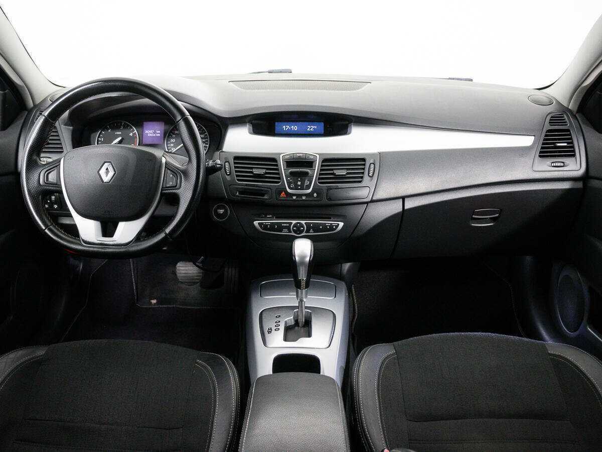 Renault Laguna с пробегом — 2008 год. Фото: #12