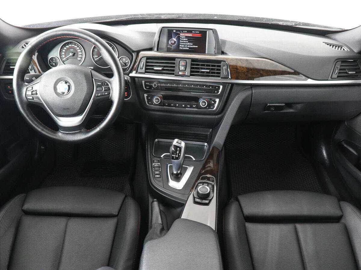 BMW 3 серии с пробегом — 2016 год. Фото: #10