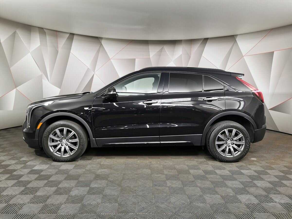 Cadillac XT4 с пробегом — 2020 год. Фото: #4