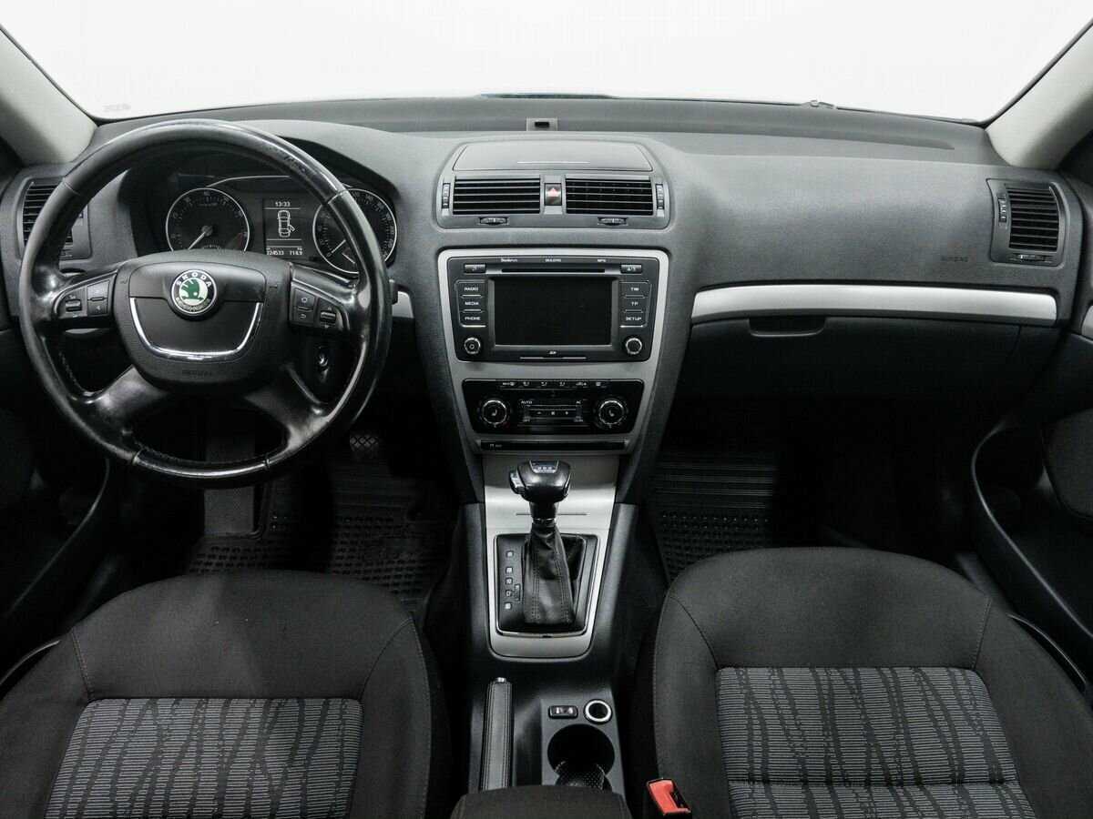Skoda Octavia с пробегом — 2010 год. Фото: #9