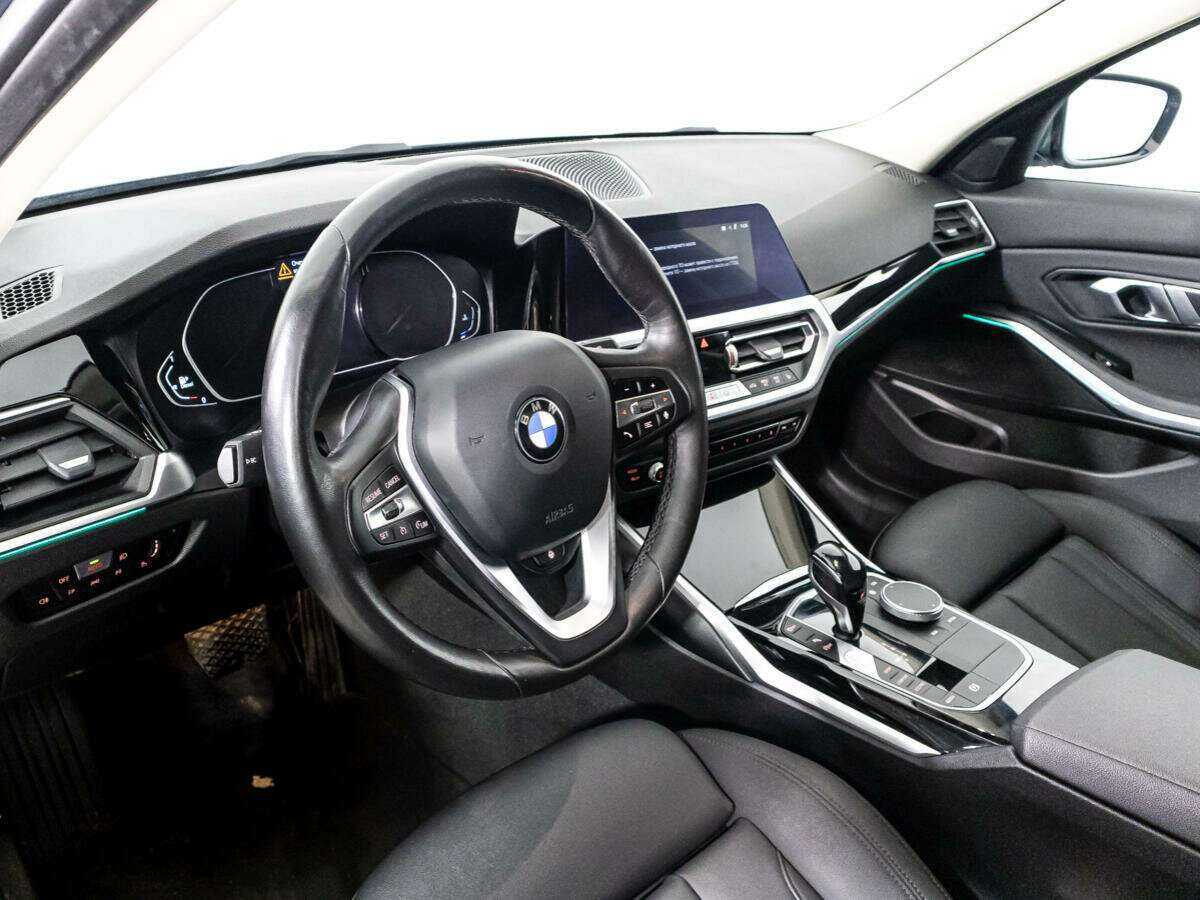 BMW 3 серии с пробегом — 2020 год. Фото: #10