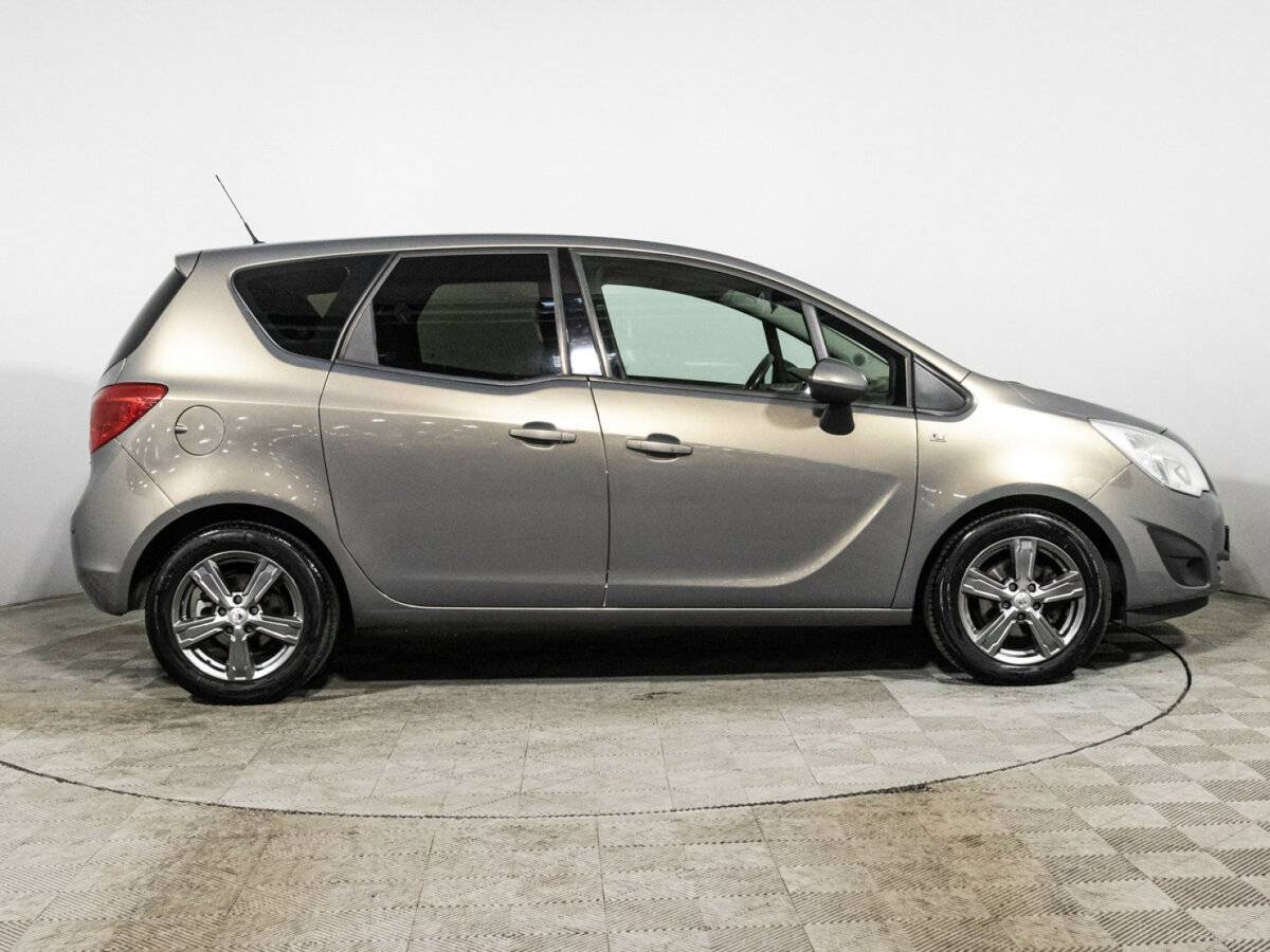 Opel Meriva с пробегом — 2012 год. Фото: #3