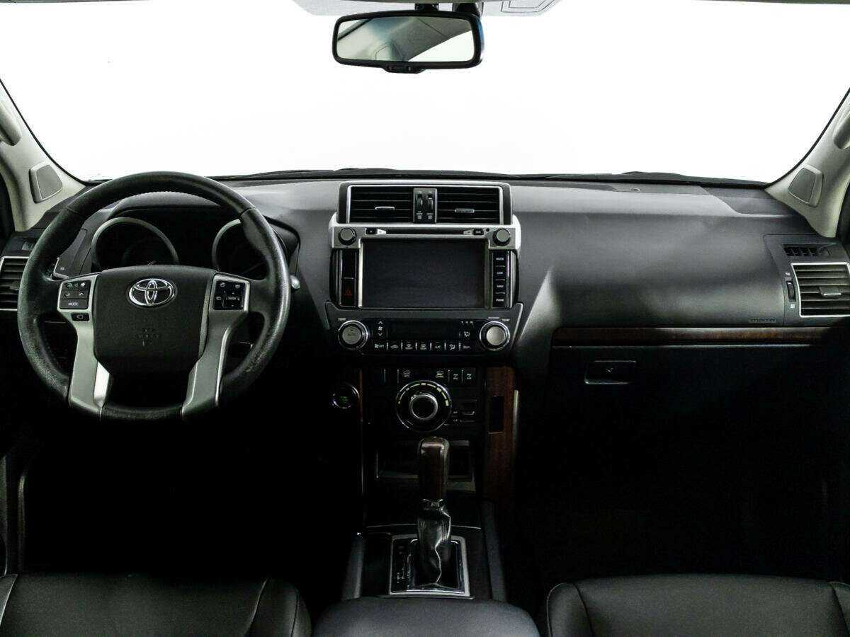Toyota Land Cruiser Prado с пробегом — 2015 год. Фото: #12
