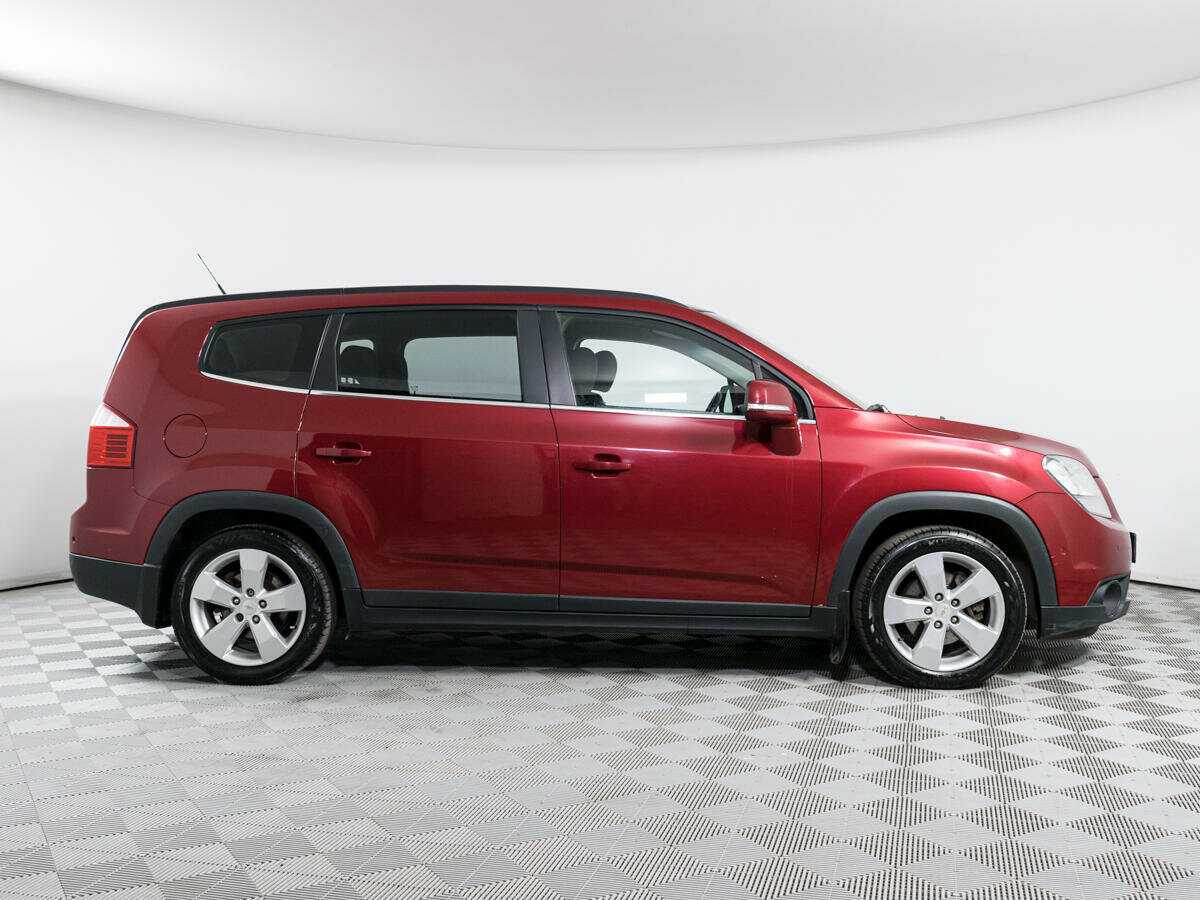 Chevrolet Orlando с пробегом — 2014 год. Фото: #3