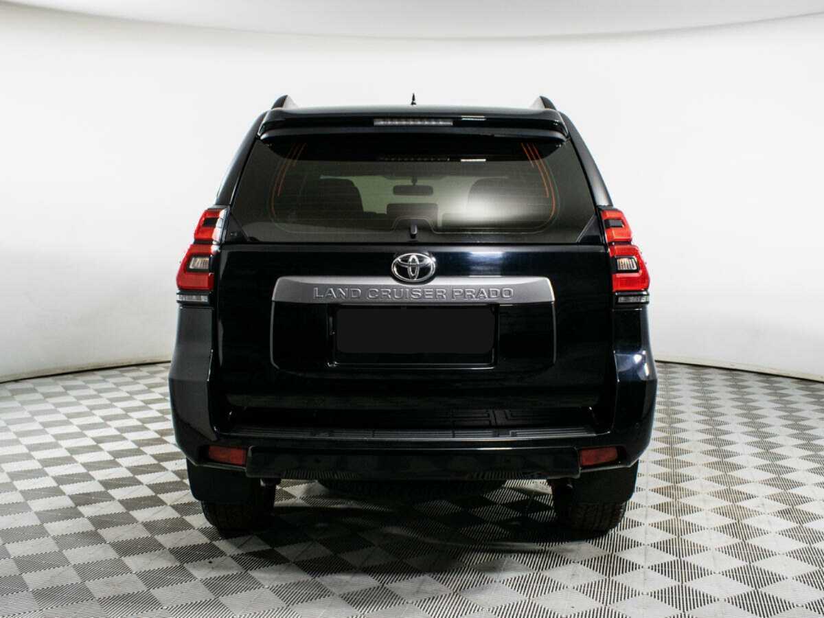 Toyota Land Cruiser Prado с пробегом — 2018 год. Фото: #5