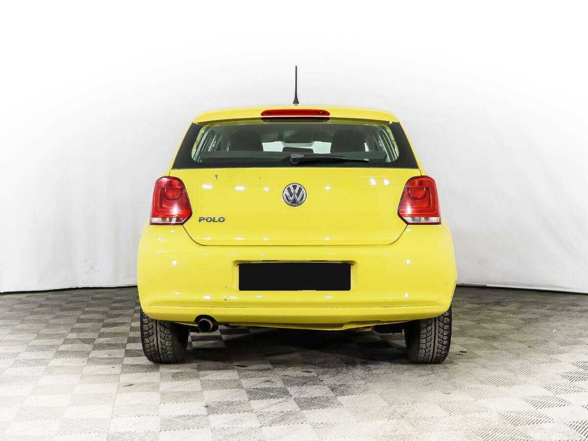 Volkswagen Polo с пробегом — 2011 год. Фото: #5