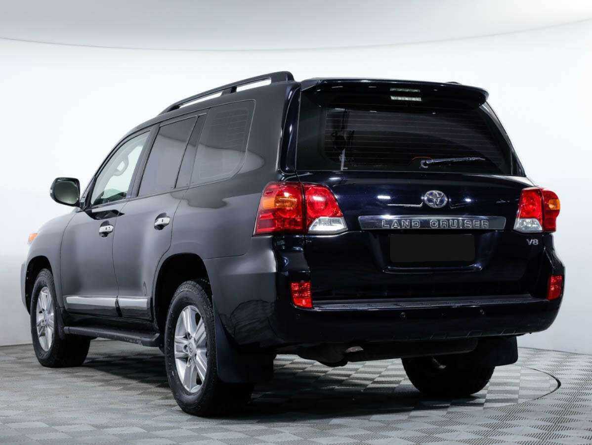Toyota Land Cruiser с пробегом — 2012 год. Фото: #5