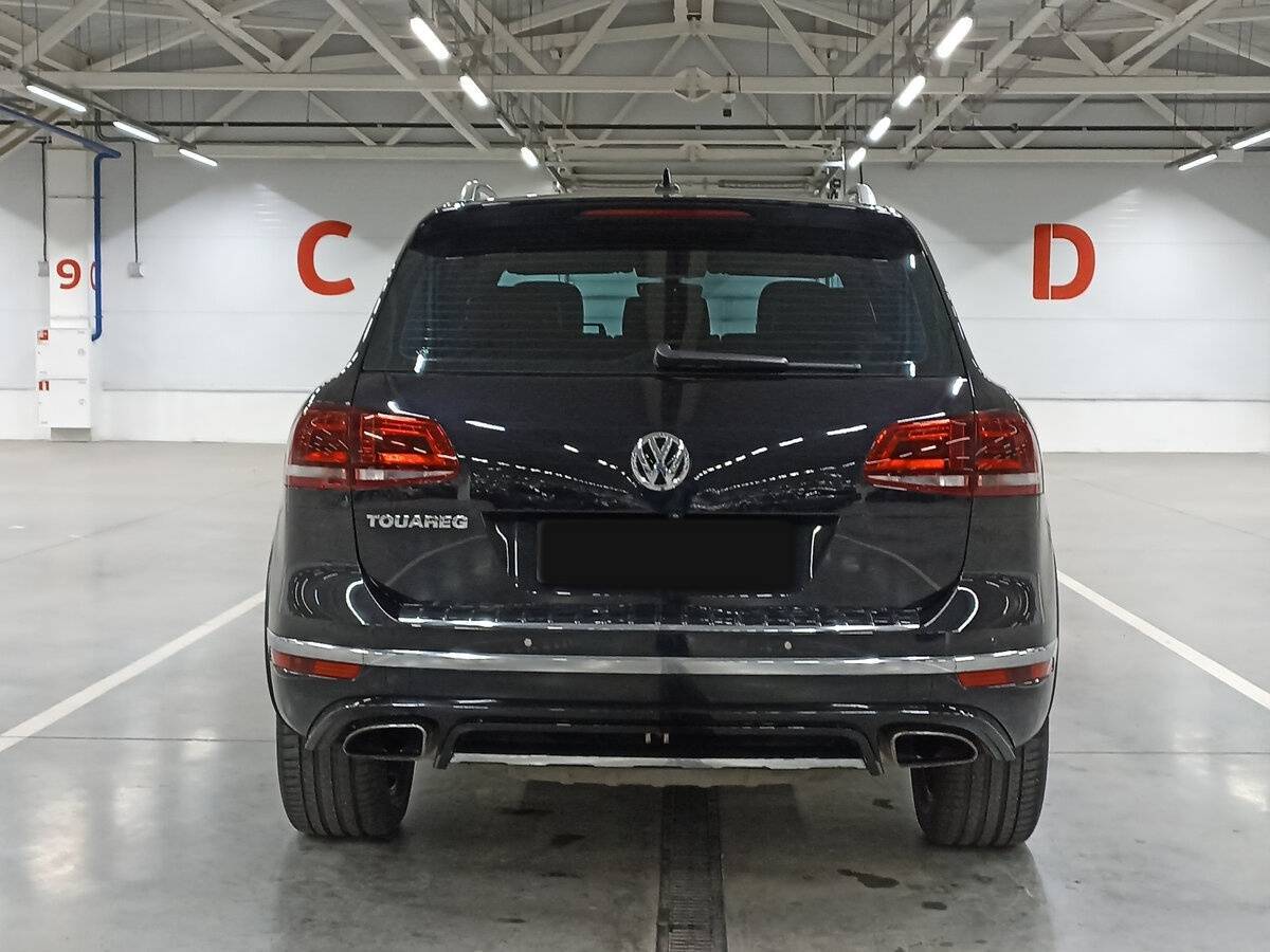 Volkswagen Touareg с пробегом — 2016 год. Фото: #5