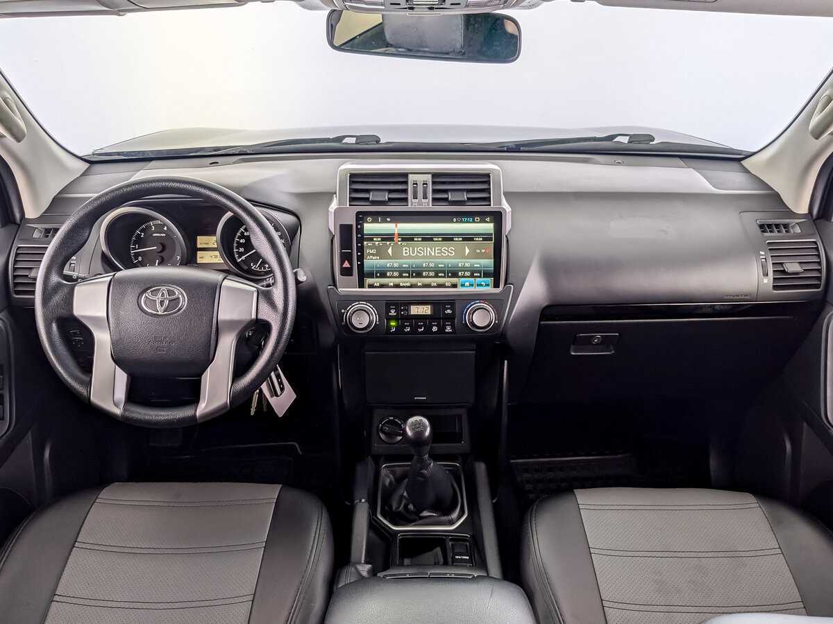 Toyota Land Cruiser Prado с пробегом — 2017 год. Фото: #10