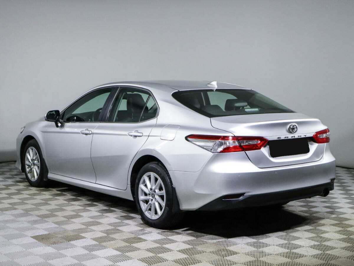Toyota Camry с пробегом — 2021 год. Фото: #5
