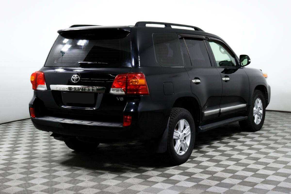Toyota Land Cruiser с пробегом — 2012 год. Фото: #4