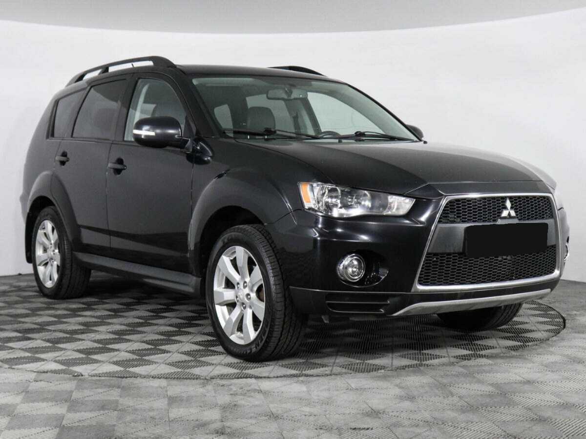 Mitsubishi Outlander с пробегом — 2011 год. Фото: #1