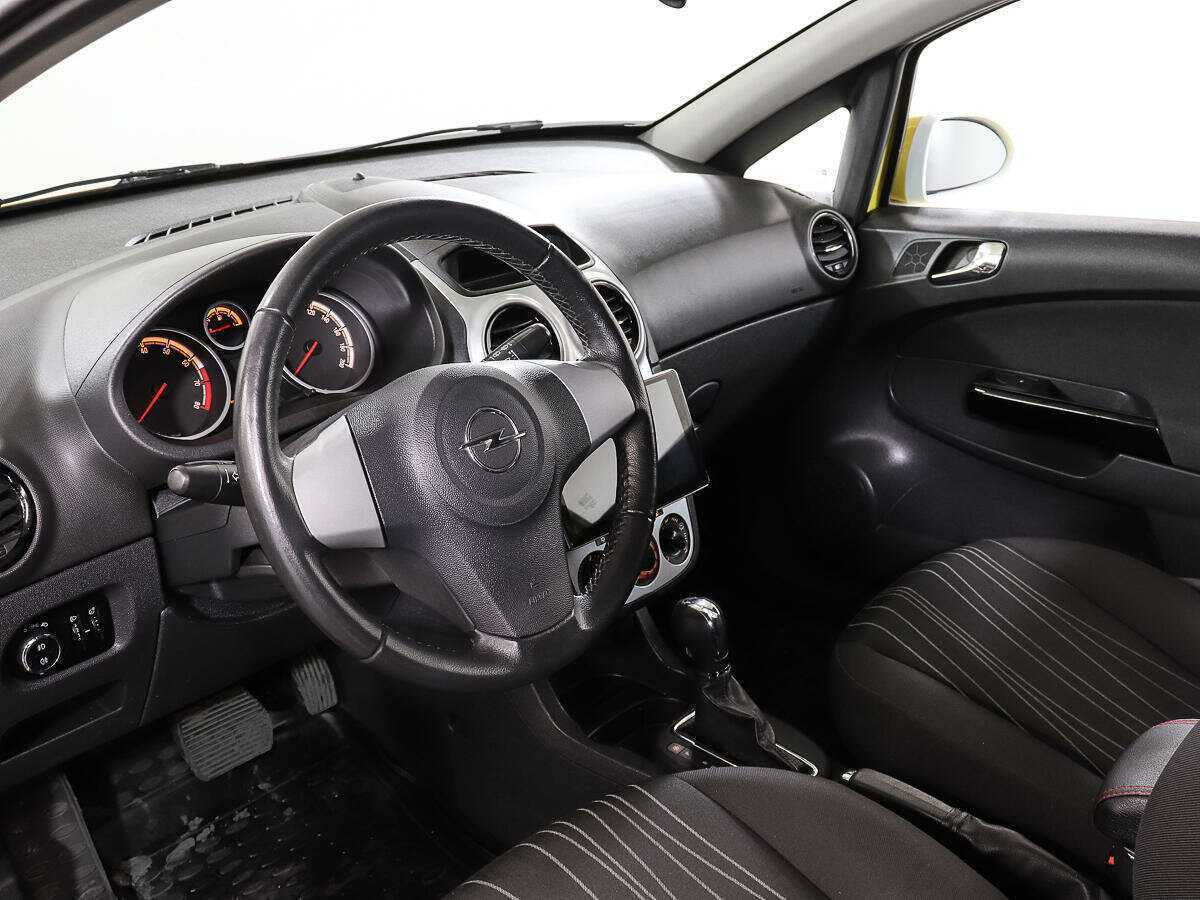 Opel Corsa с пробегом — 2010 год. Фото: #9