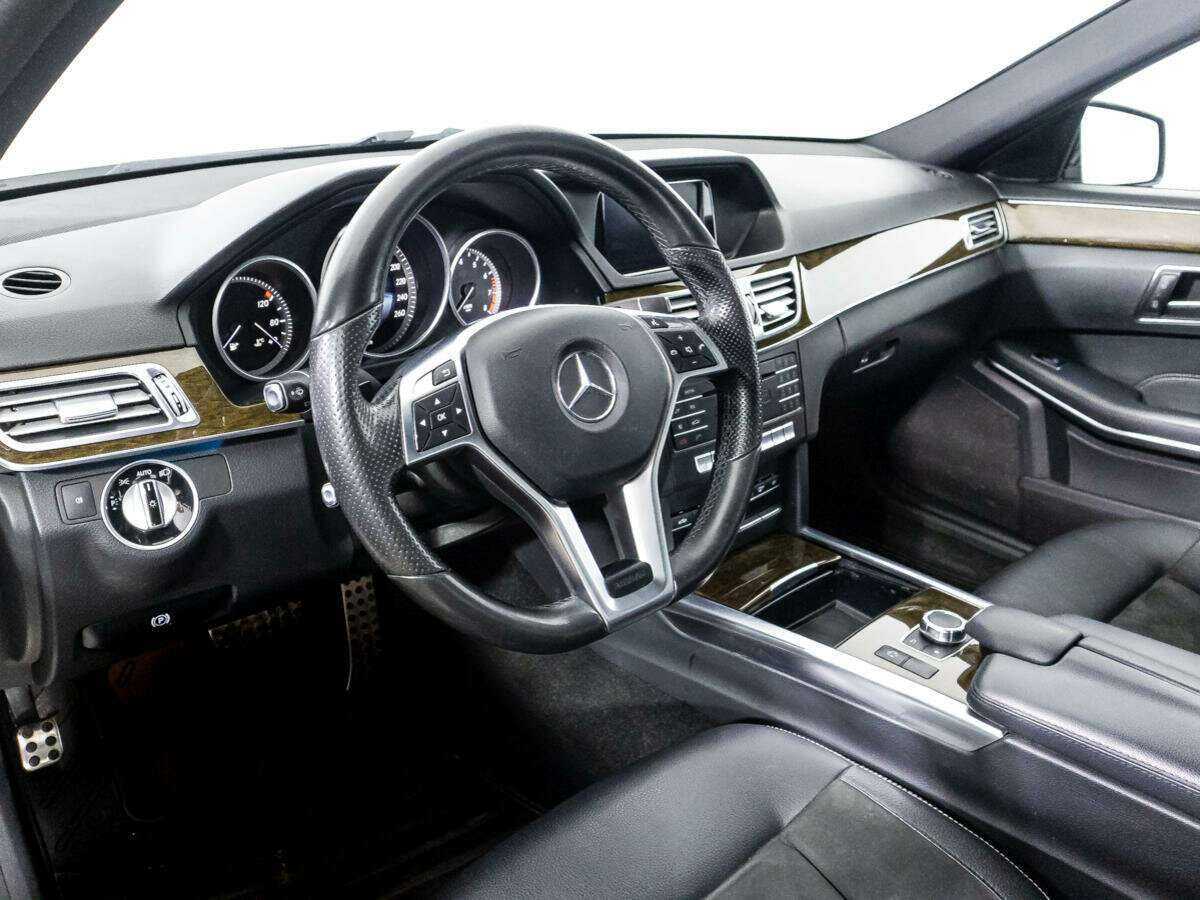 Mercedes-Benz E-Класс с пробегом — 2015 год. Фото: #10