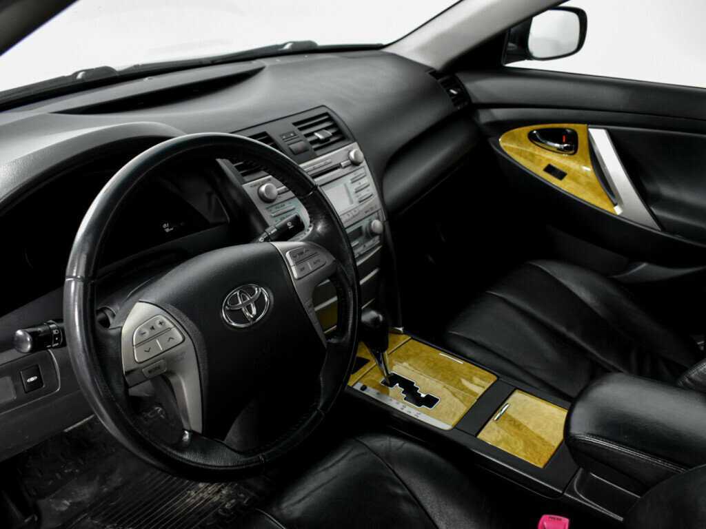 Toyota Camry с пробегом — 2007 год. Фото: #12