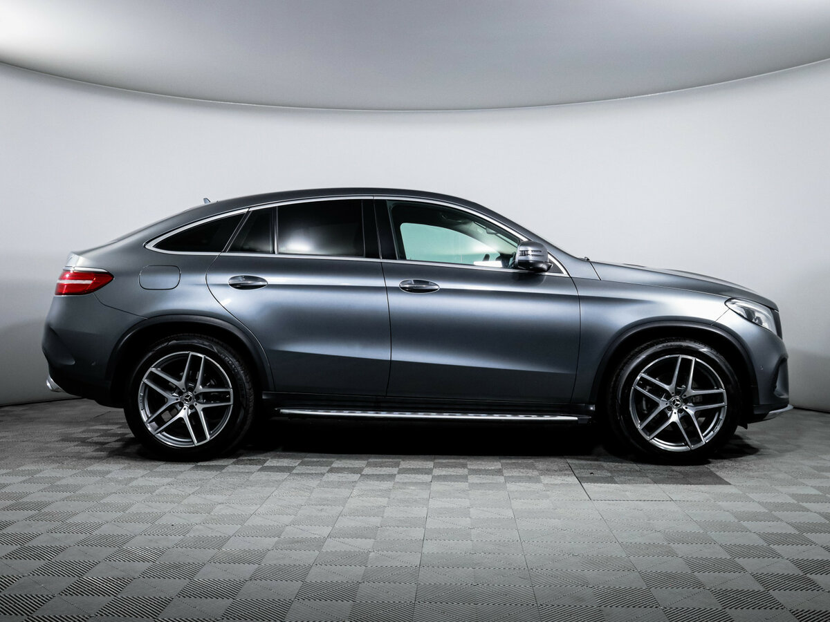 Mercedes-Benz GLE Coupe с пробегом — 2018 год. Фото: #3