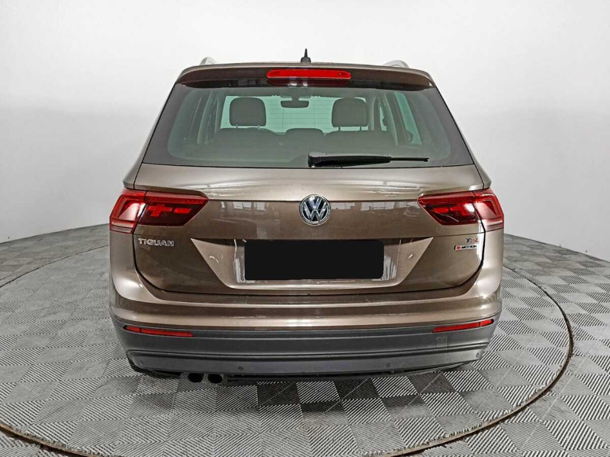 Volkswagen Tiguan с пробегом — 2017 год. Фото: #5