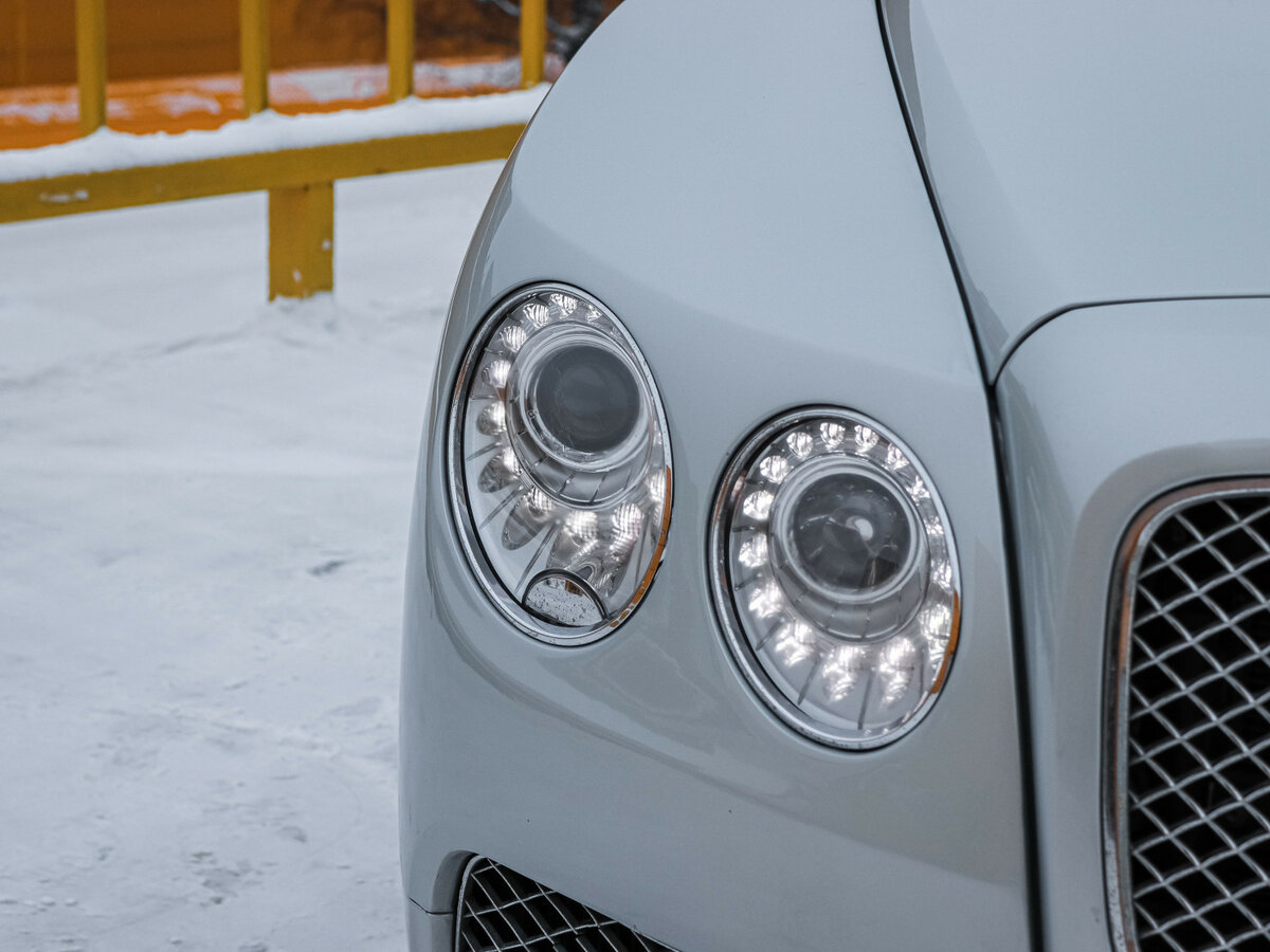 Bentley Flying Spur с пробегом — 2014 год. Фото: #13
