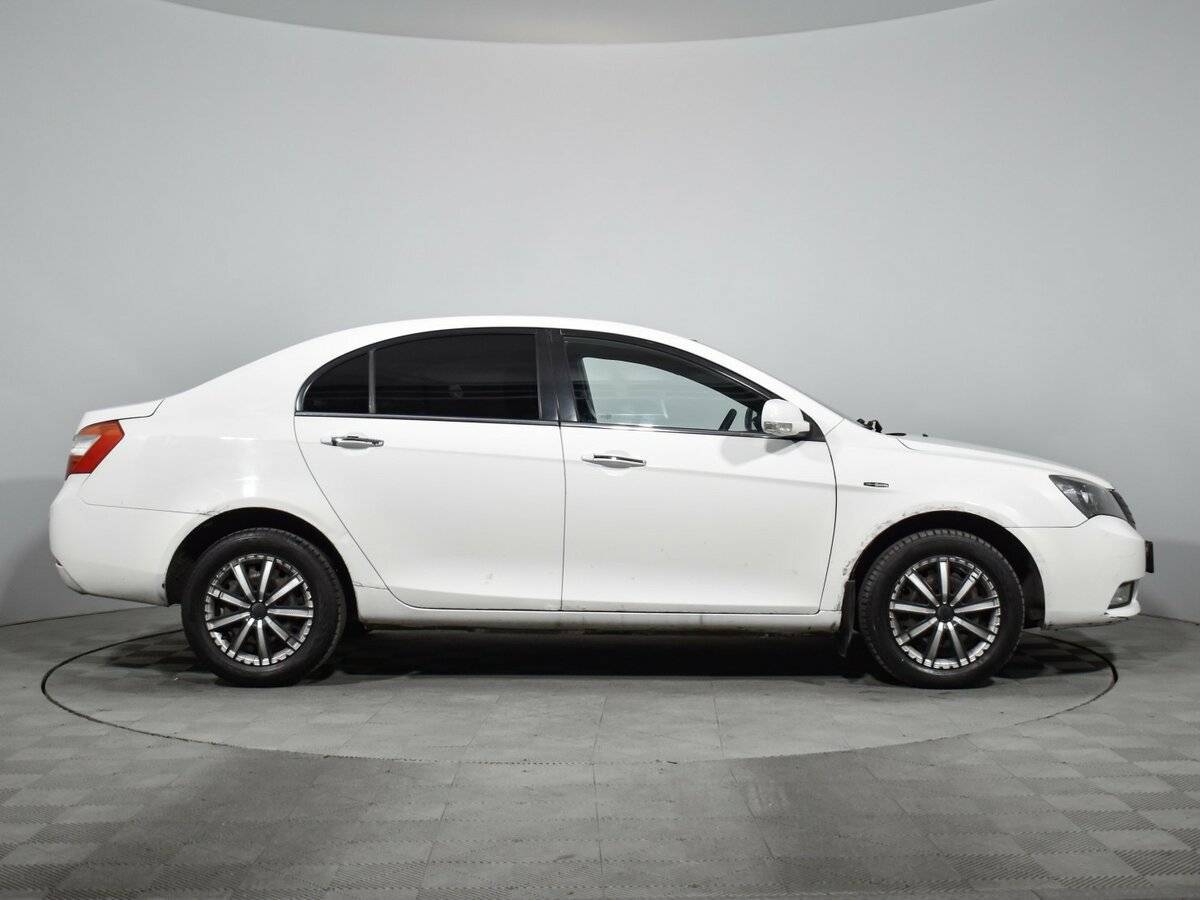 Geely Emgrand EC7 с пробегом — 2013 год. Фото: #3
