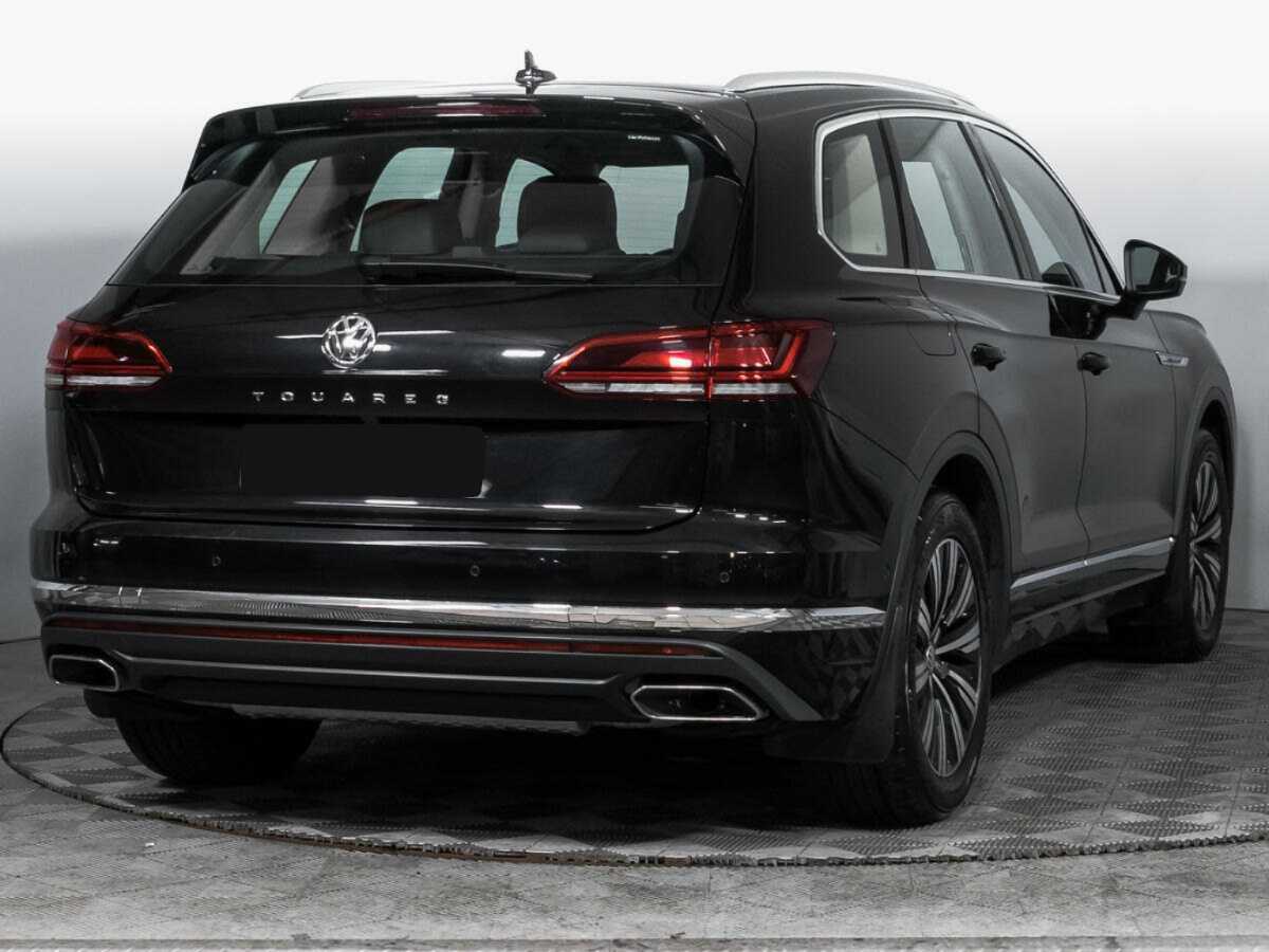 Volkswagen Touareg с пробегом — 2018 год. Фото: #4
