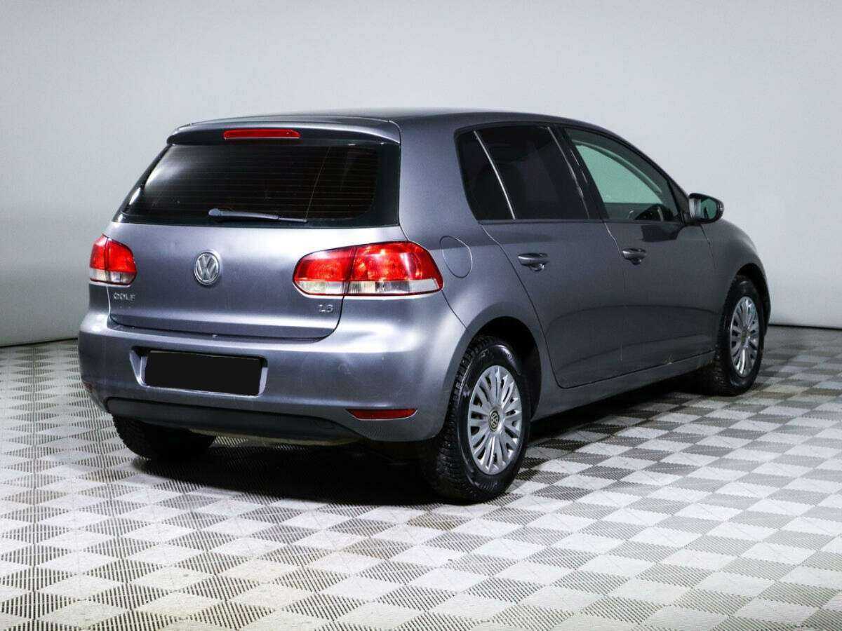 Volkswagen Golf с пробегом — 2010 год. Фото: #3