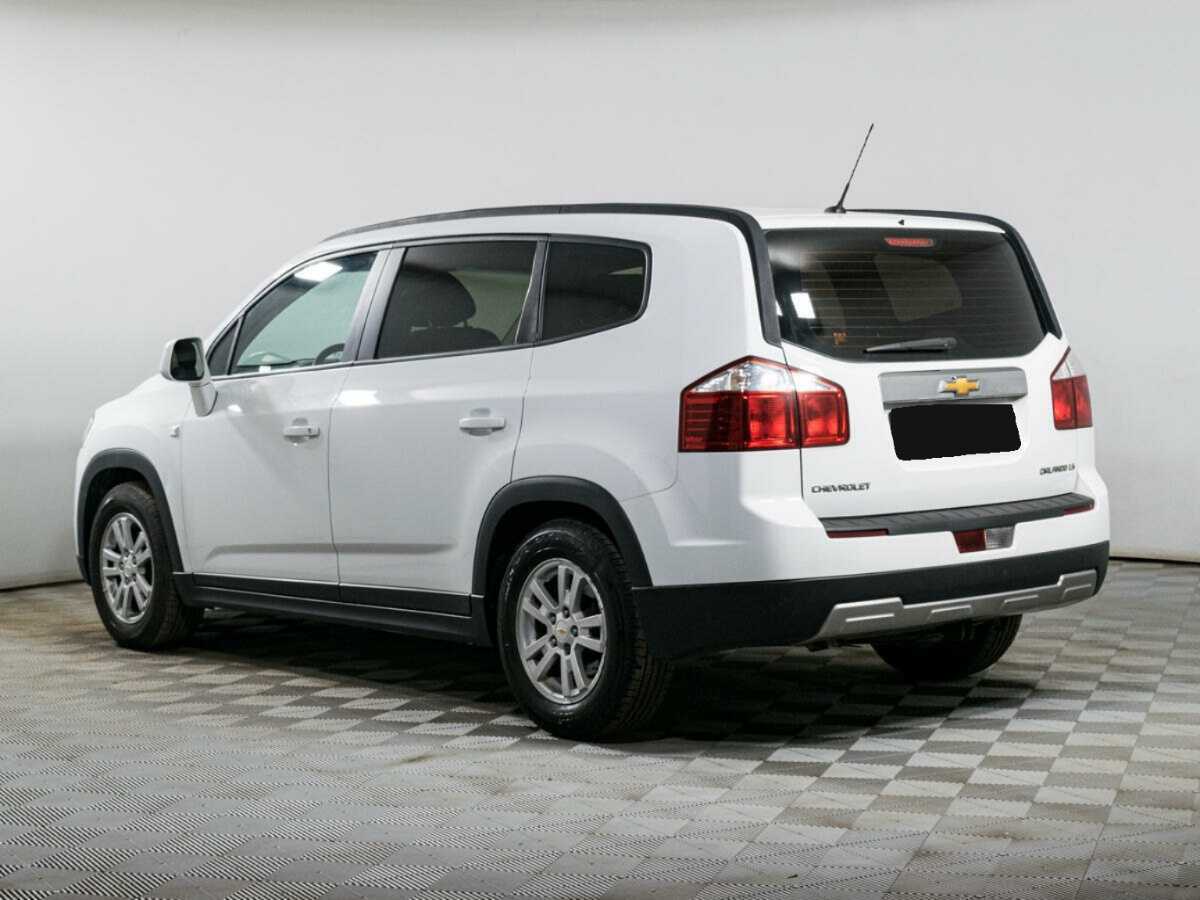 Chevrolet Orlando с пробегом — 2012 год. Фото: #6
