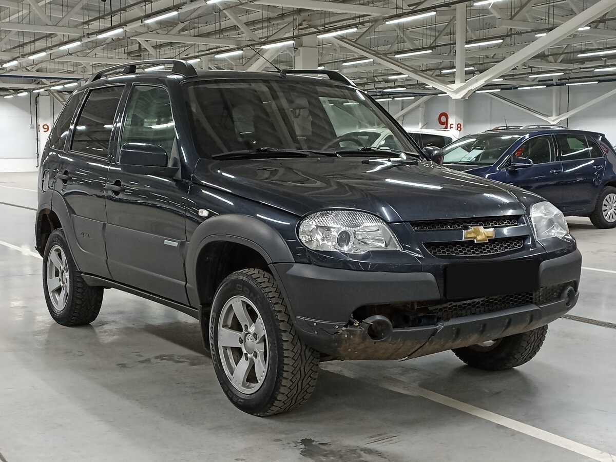 Chevrolet Niva с пробегом — 2015 год. Фото: #2