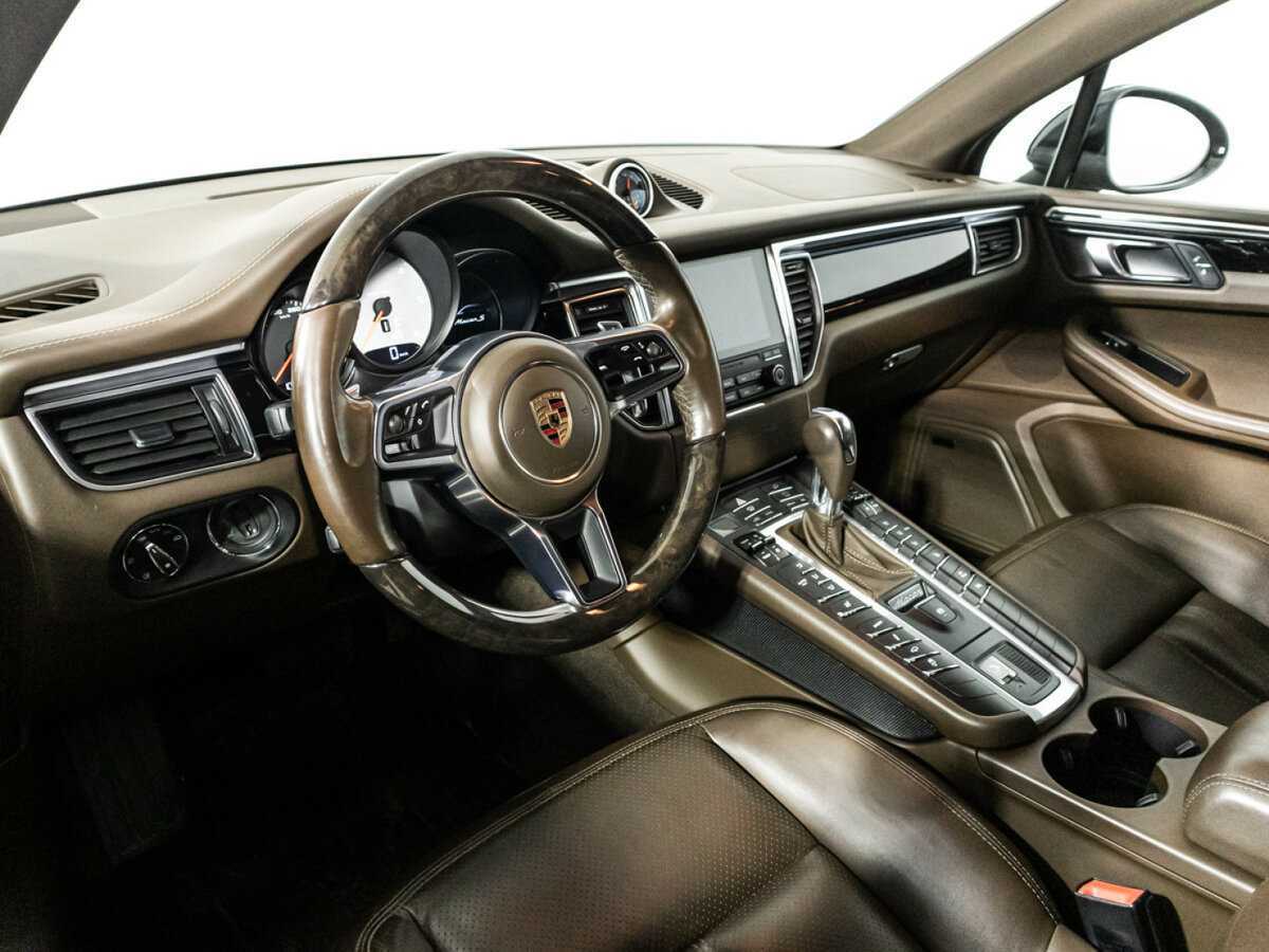 Porsche Macan с пробегом — 2017 год. Фото: #10