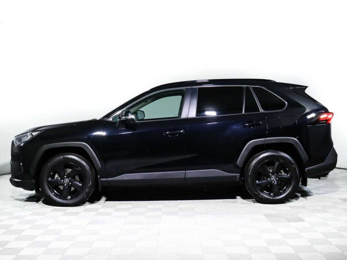 Toyota RAV4 с пробегом — 2021 год. Фото: #4