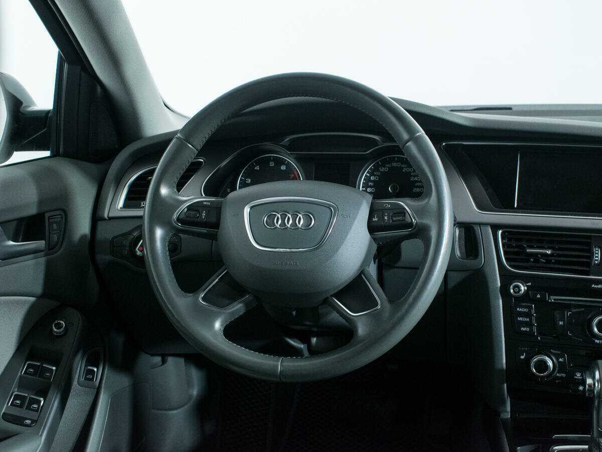 Audi A4 с пробегом — 2012 год. Фото: #13