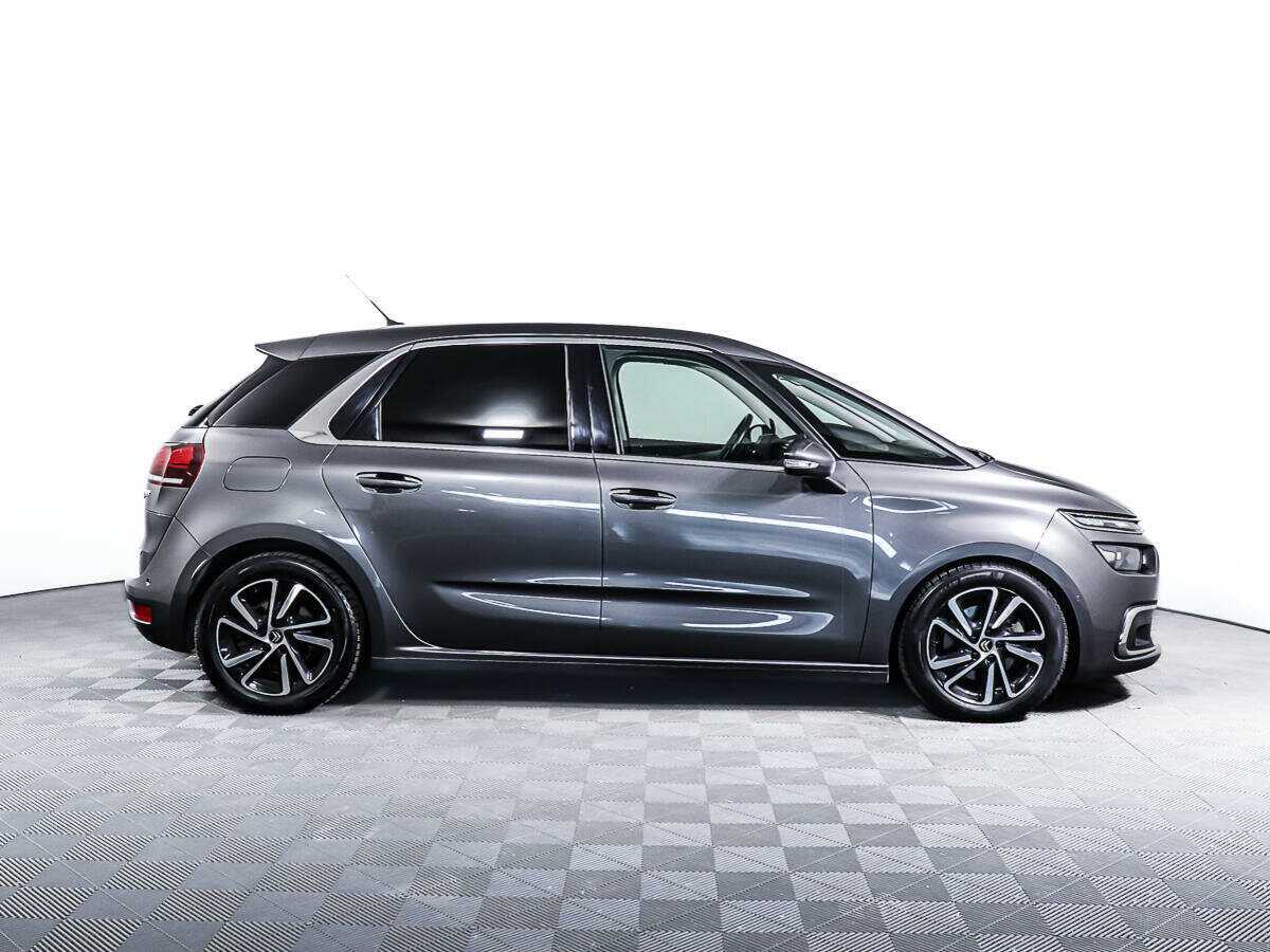 Citroen C4 Picasso с пробегом — 2017 год. Фото: #2