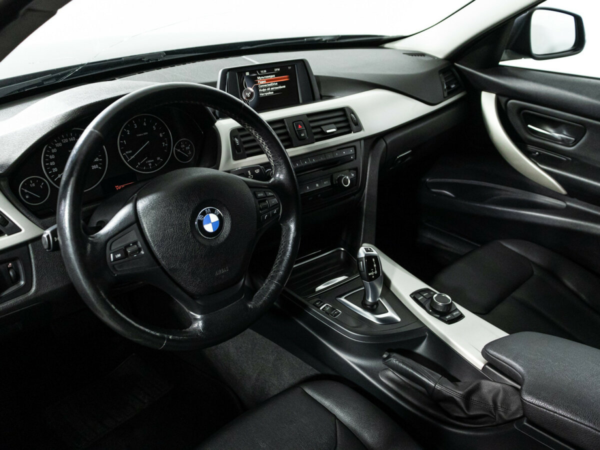 BMW 3 серии с пробегом — 2014 год. Фото: #10