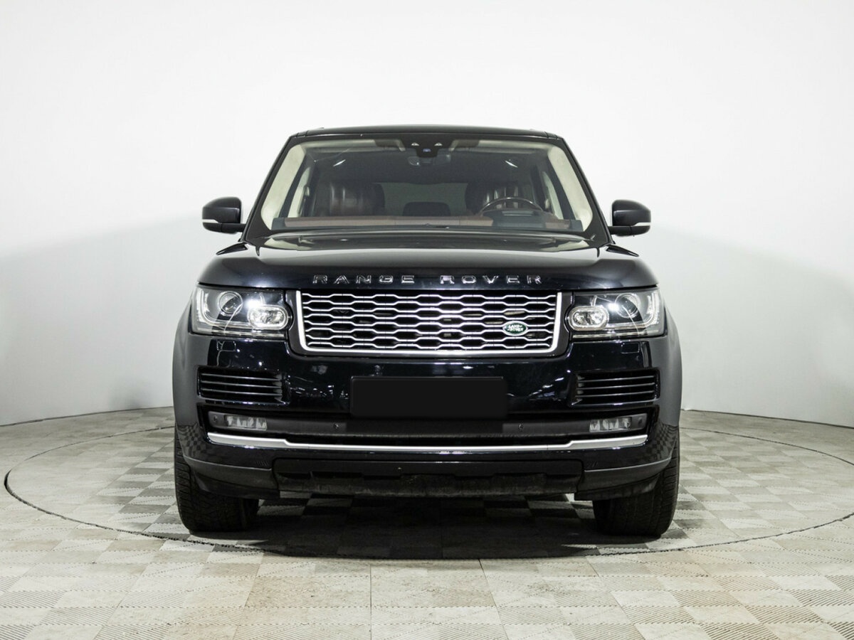 Land Rover Range Rover с пробегом — 2017 год. Фото: #1