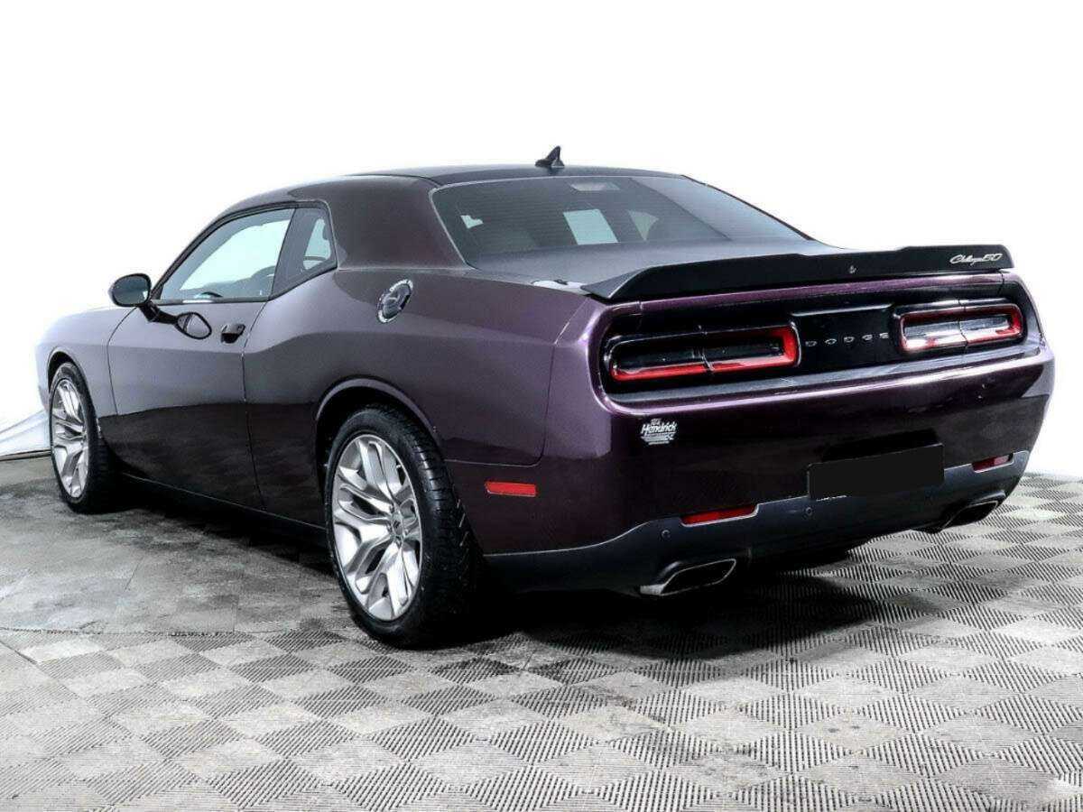 Dodge Challenger с пробегом — 2020 год. Фото: #5